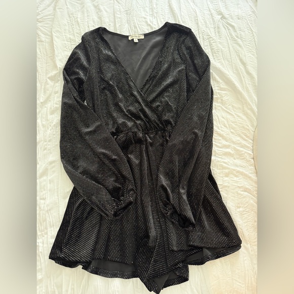 Black Shimmer Romper - Picture 2 of 3